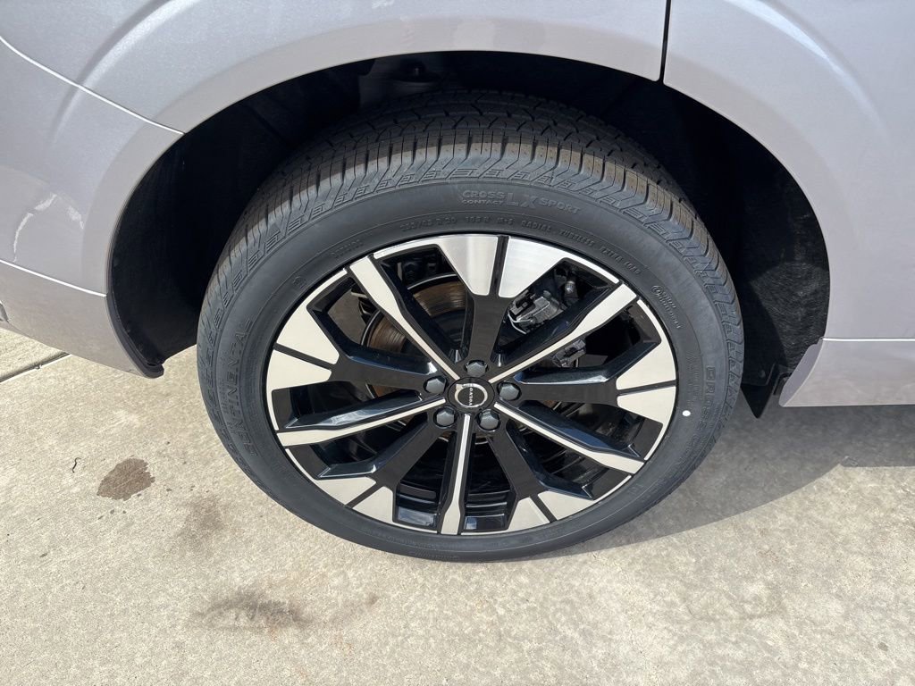 New 2026 Volvo XC60 B5 Plus w/ Protection Package Premier image 15