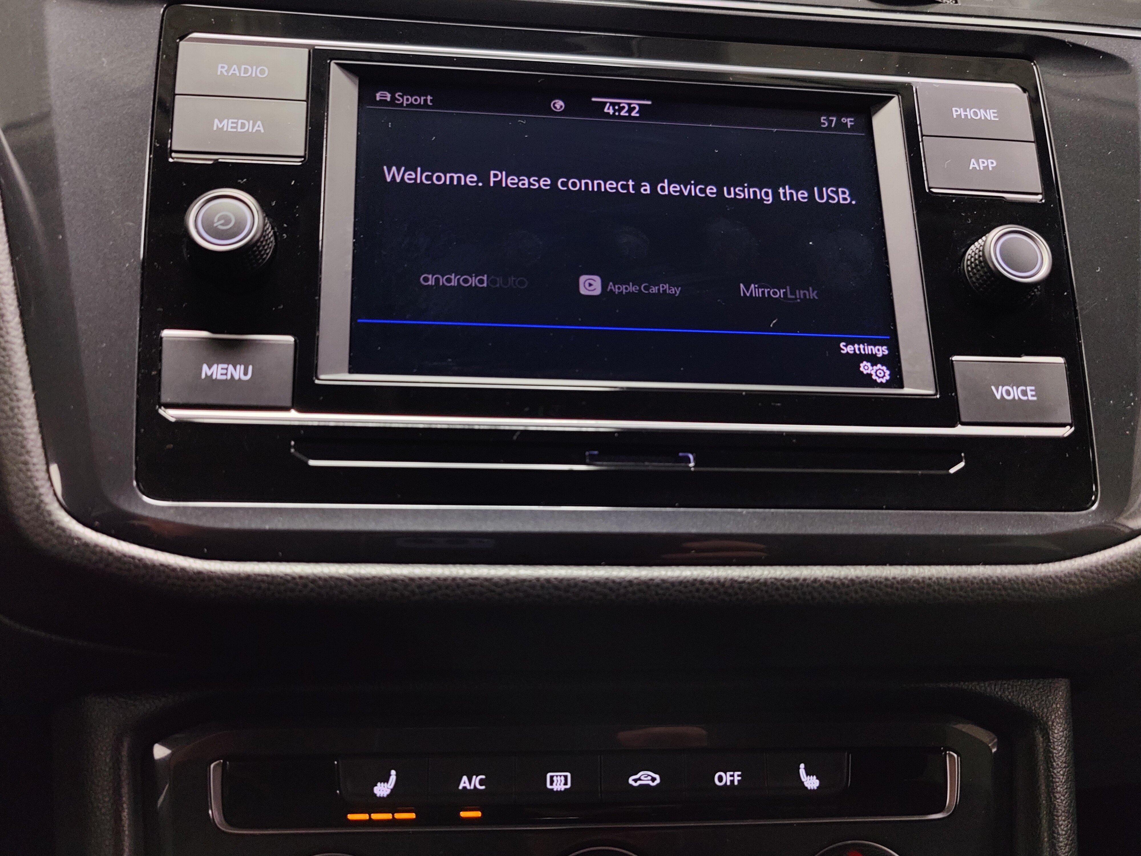 Certified 2024 Volkswagen Tiguan S AWD/4WD image 19