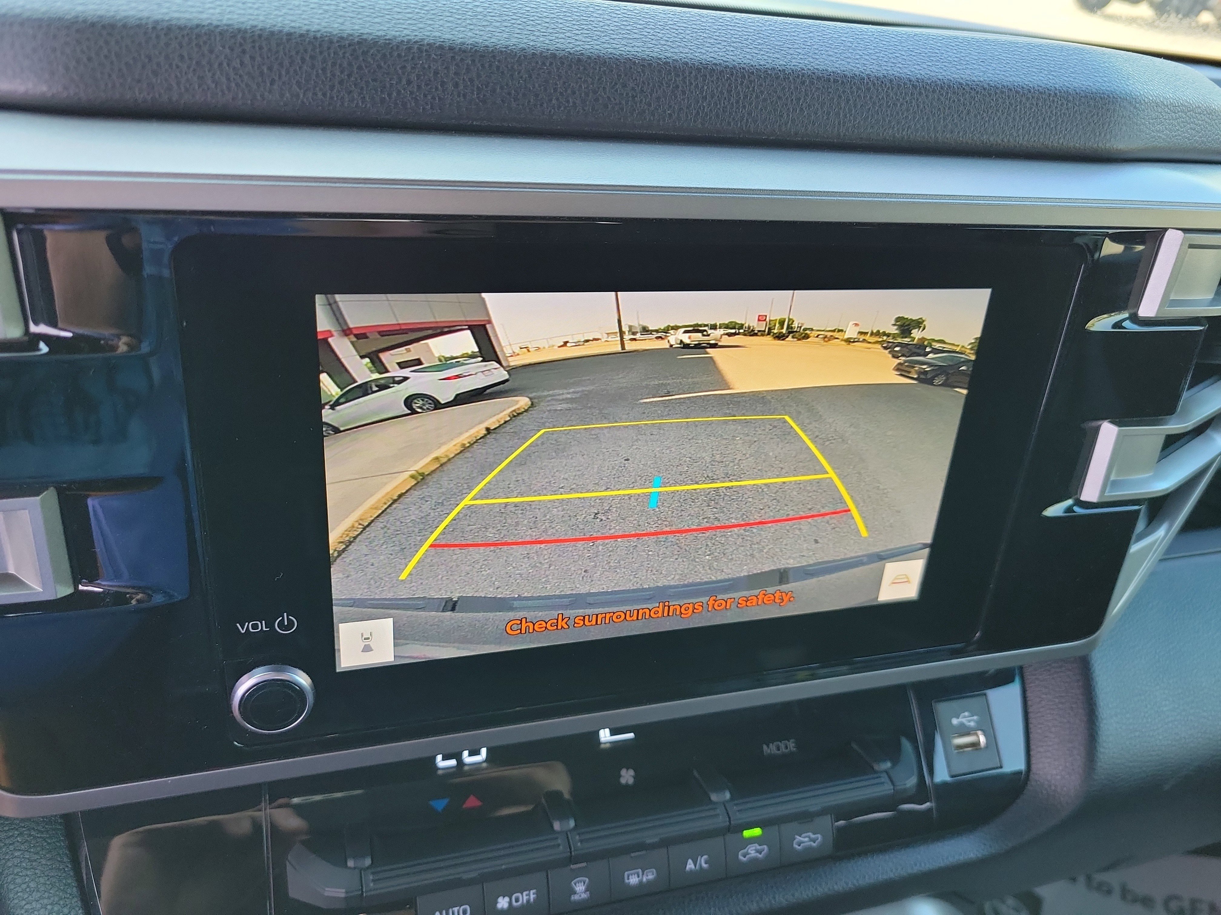 Used 2025 Toyota Tundra SR5 AWD/4WD image 16