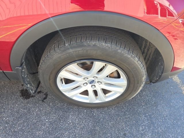 Used 2019 Ford Explorer XLT w/ Equipment Group 202A AWD/4WD image 31