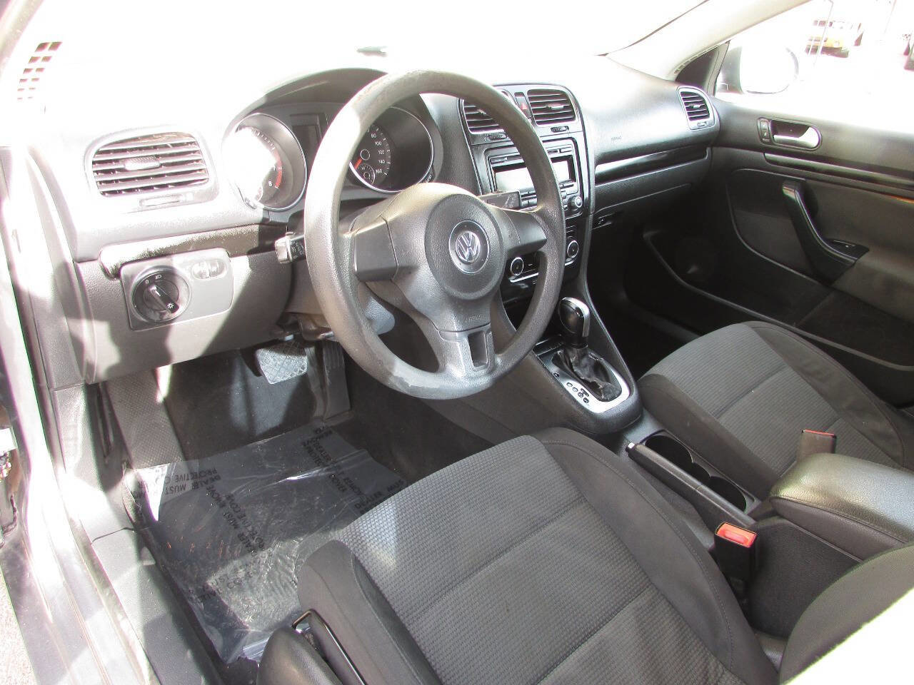 Used 2011 Volkswagen Jetta S FWD image 14