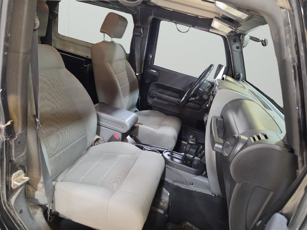 Used 2008 Jeep Wrangler Rubicon w/ Dual Top Group AWD/4WD image 14