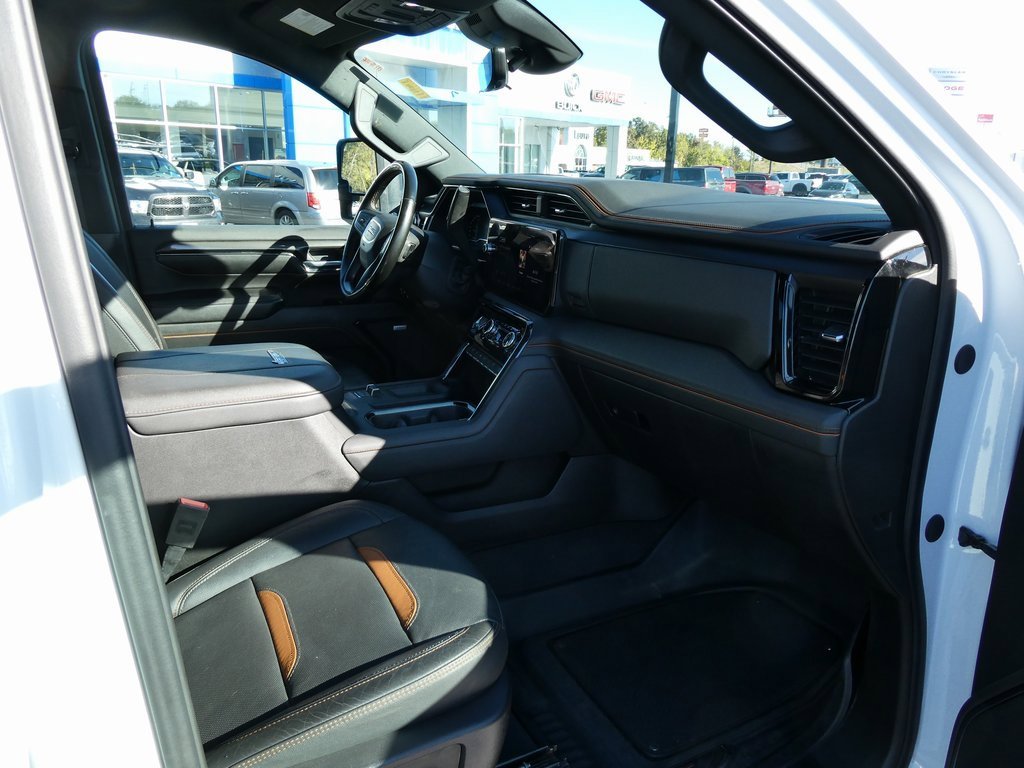 Used 2024 GMC Sierra 2500 AT4 w/ Technology Package image 16