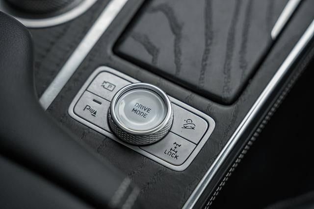 Used 2021 Genesis GV80 3.5T Advanced + image 27