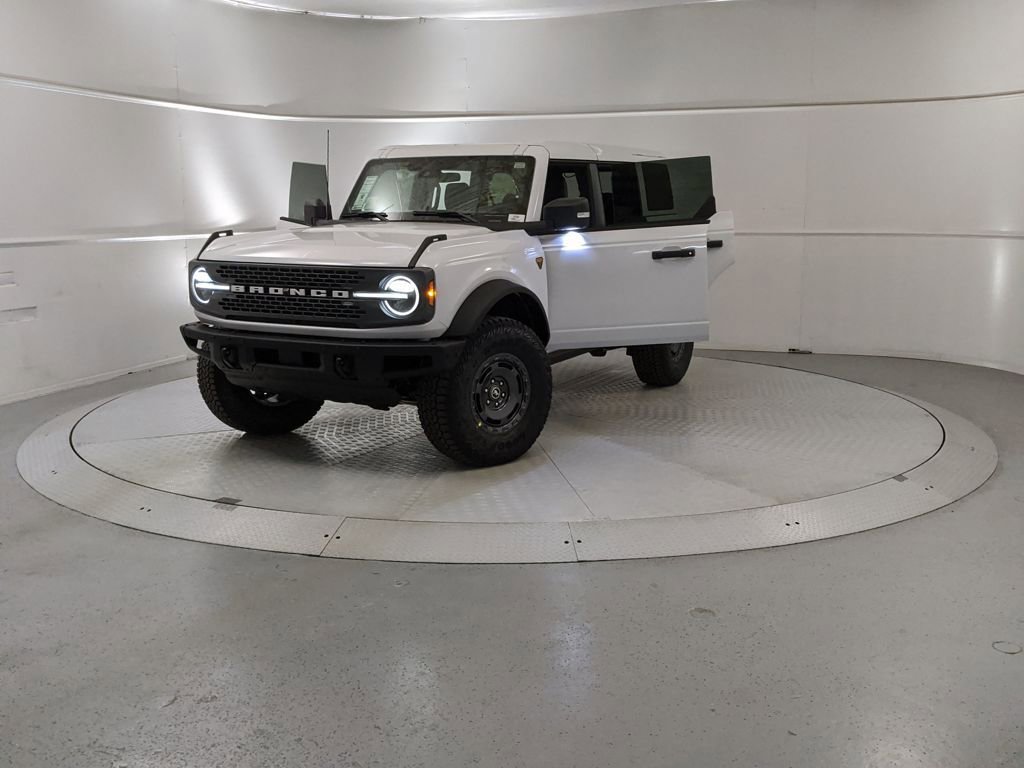 New 2025 Ford Bronco Badlands image 12