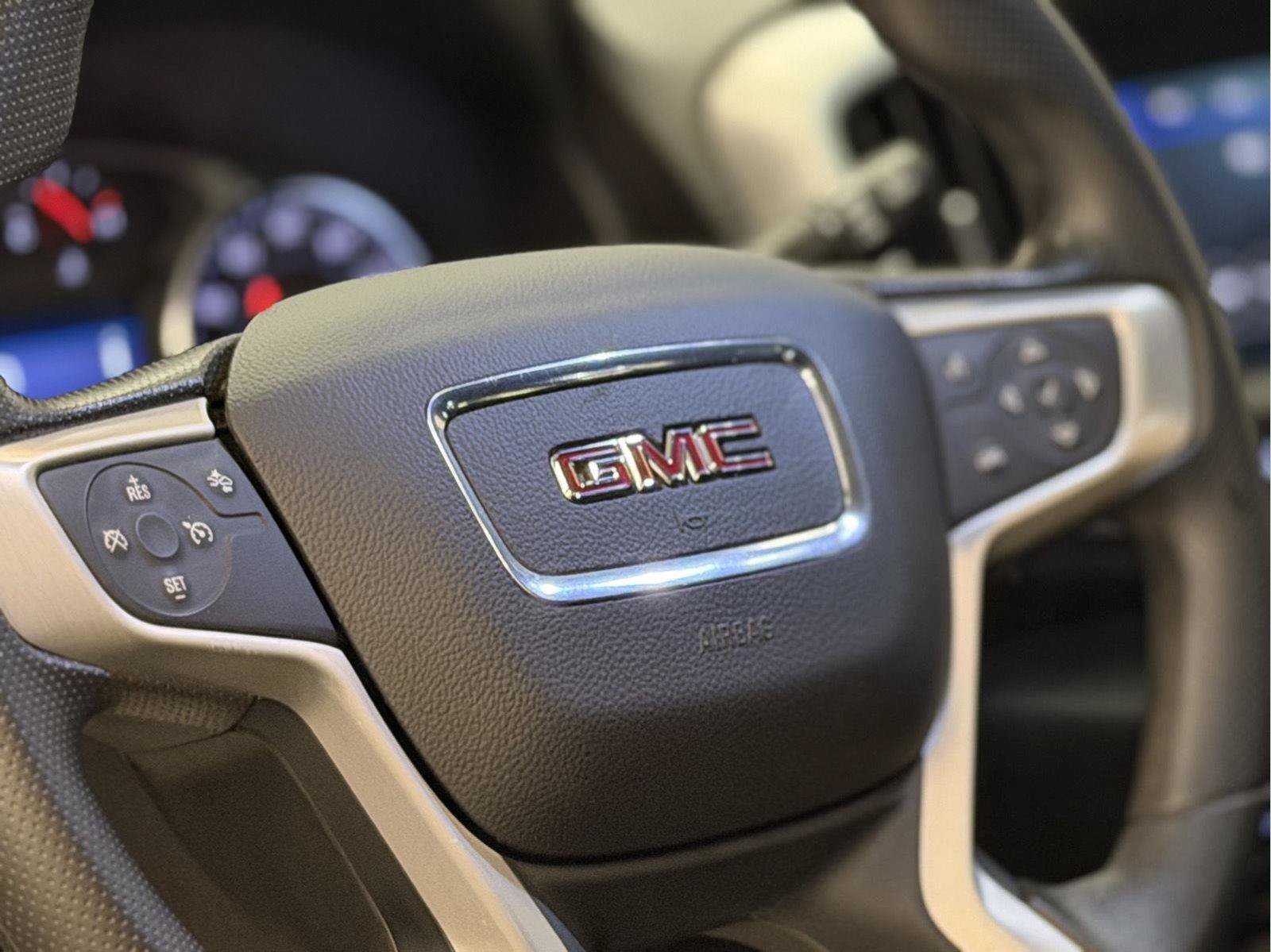 Used 2022 GMC Terrain SLE w/ Driver Convenience Package AWD/4WD image 22