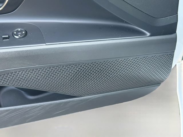 Certified 2025 Hyundai Elantra Sport FWD image 18