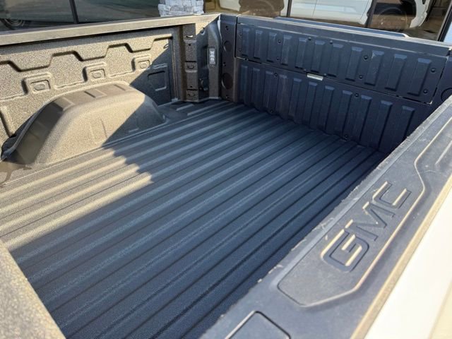 Used 2026 GMC Sierra 1500 SLT w/ SLT Premium Plus Package image 6