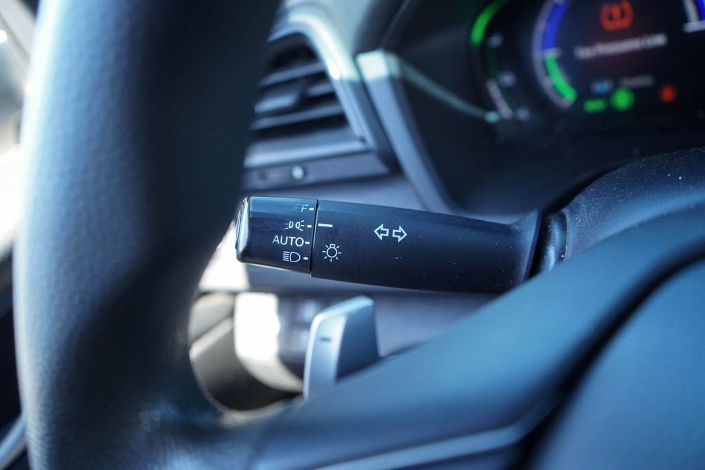 Used 2020 Honda Insight EX image 30