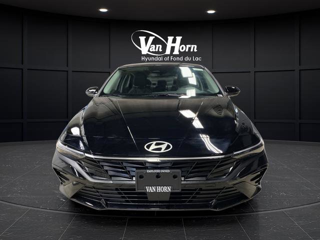 New 2026 Hyundai Elantra Limited image 12