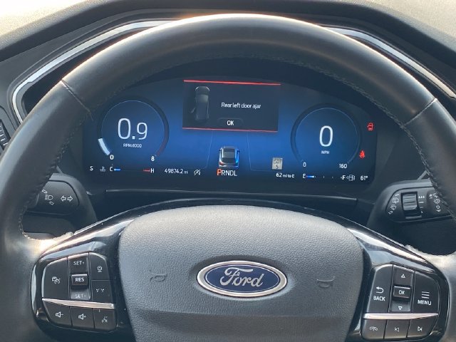 Used 2024 Ford Escape Platinum AWD/4WD image 9