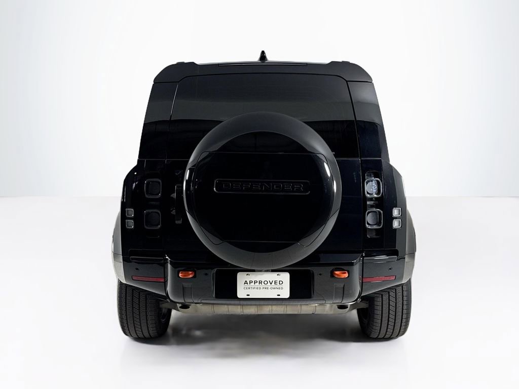 Used 2024 Land Rover Defender 110 X image 4