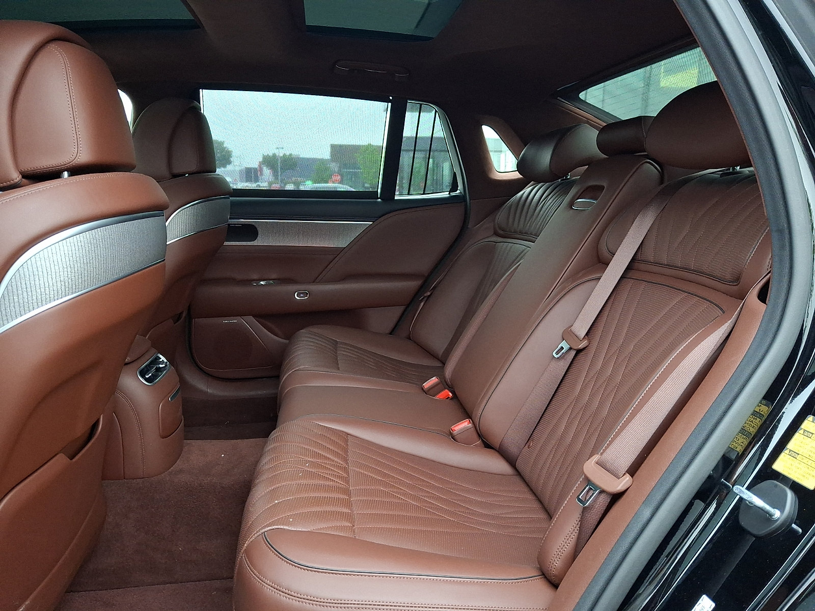 Certified 2023 Genesis G90 3.5T AWD/4WD image 10