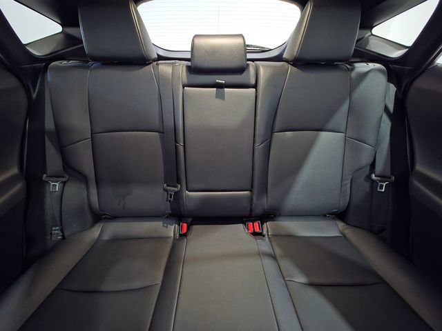 Used 2023 Toyota Venza Nightshade AWD/4WD image 15