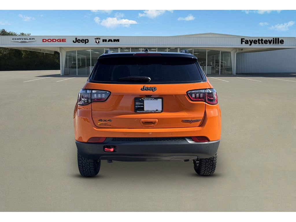 New 2026 Jeep Compass Trailhawk w/ Sun, Sound & Navigation Group AWD/4WD image 4
