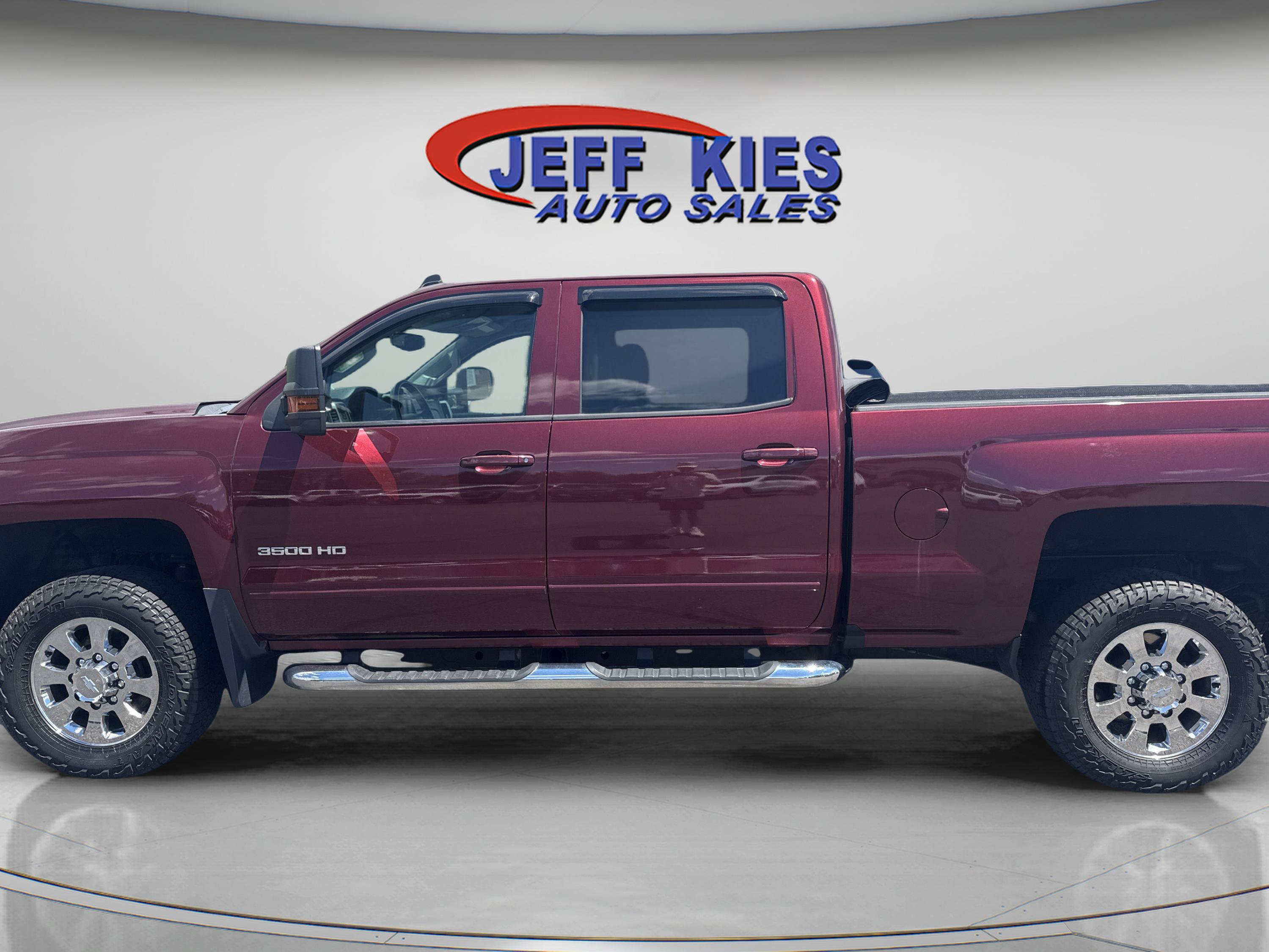 Used 2017 Chevrolet Silverado 3500 LT AWD/4WD image 8