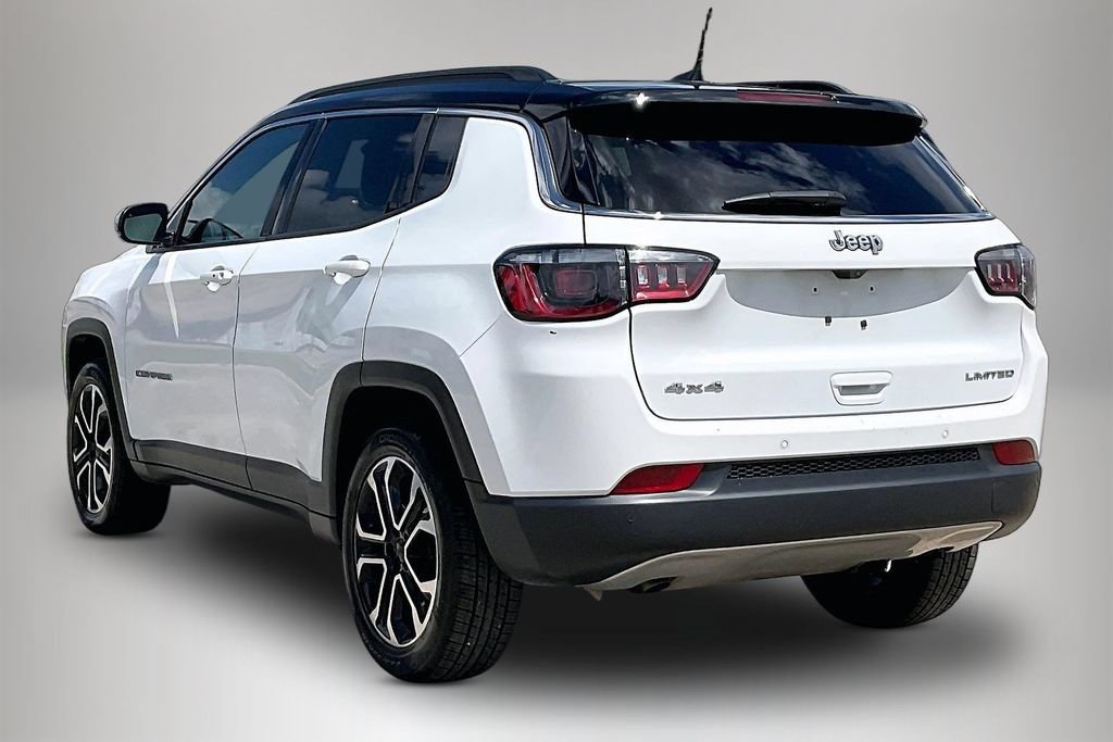 Used 2024 Jeep Compass Limited AWD/4WD image 4