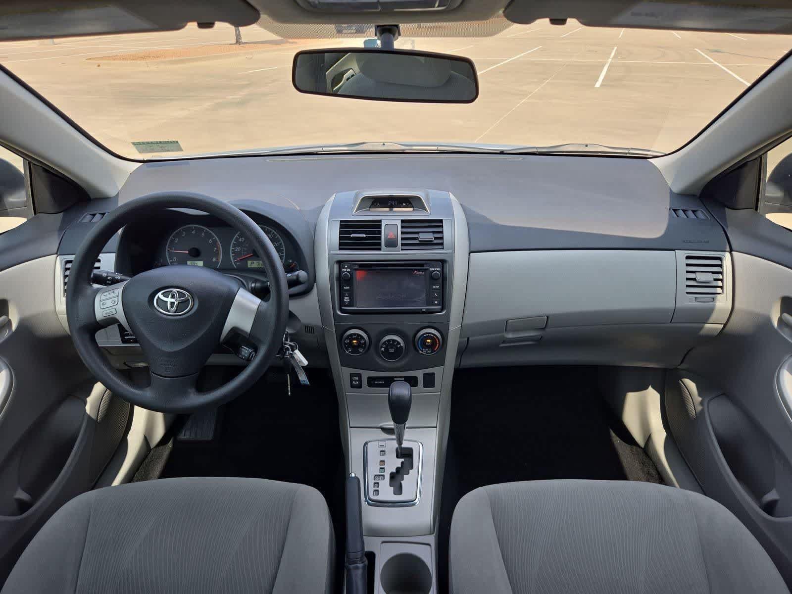 Used 2013 Toyota Corolla LE FWD image 13