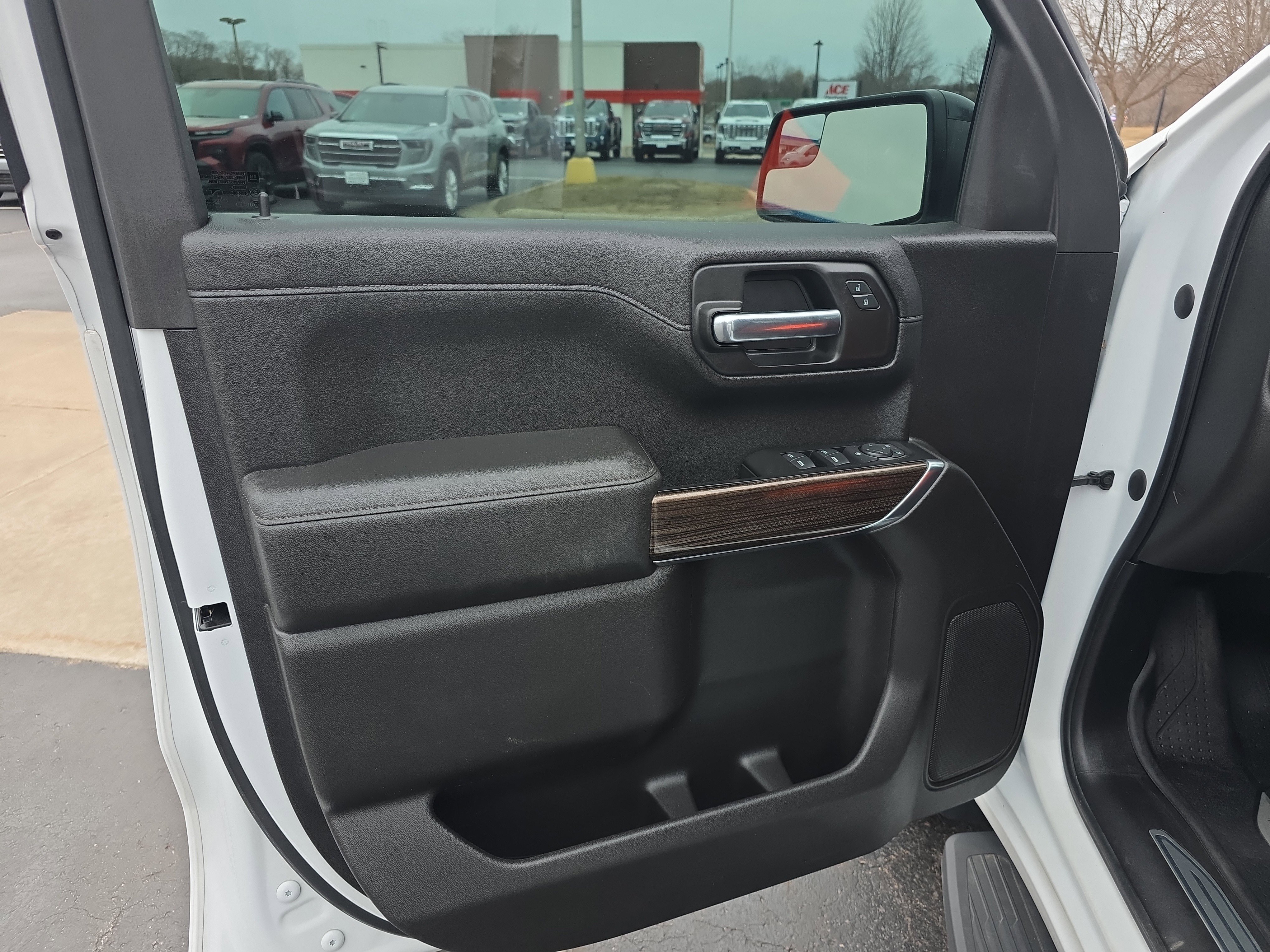 Certified 2021 Chevrolet Silverado 1500 LT w/ Bed Protection Package image 24