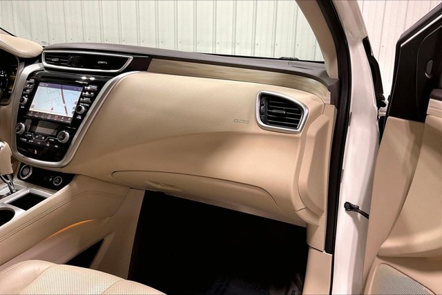 Used 2018 Nissan Murano Platinum AWD/4WD image 16