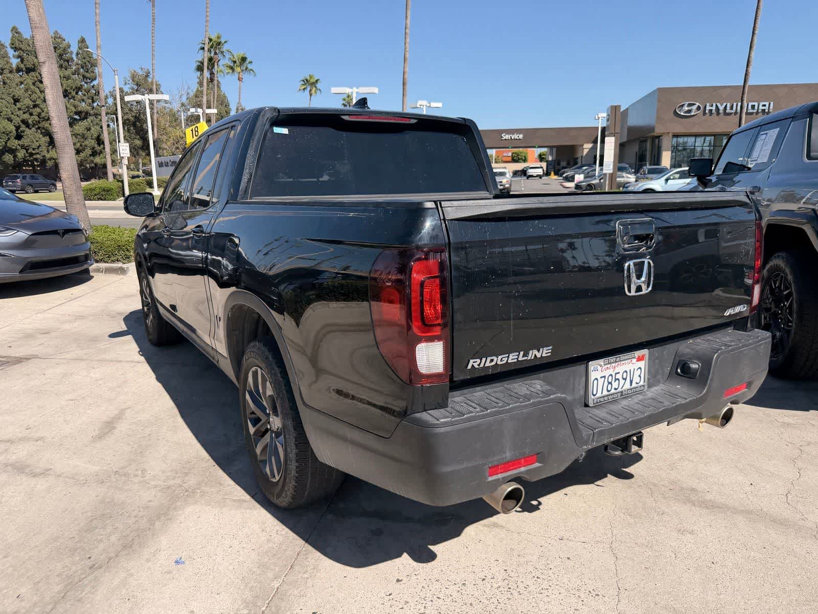 Used 2023 Honda Ridgeline Sport image 3