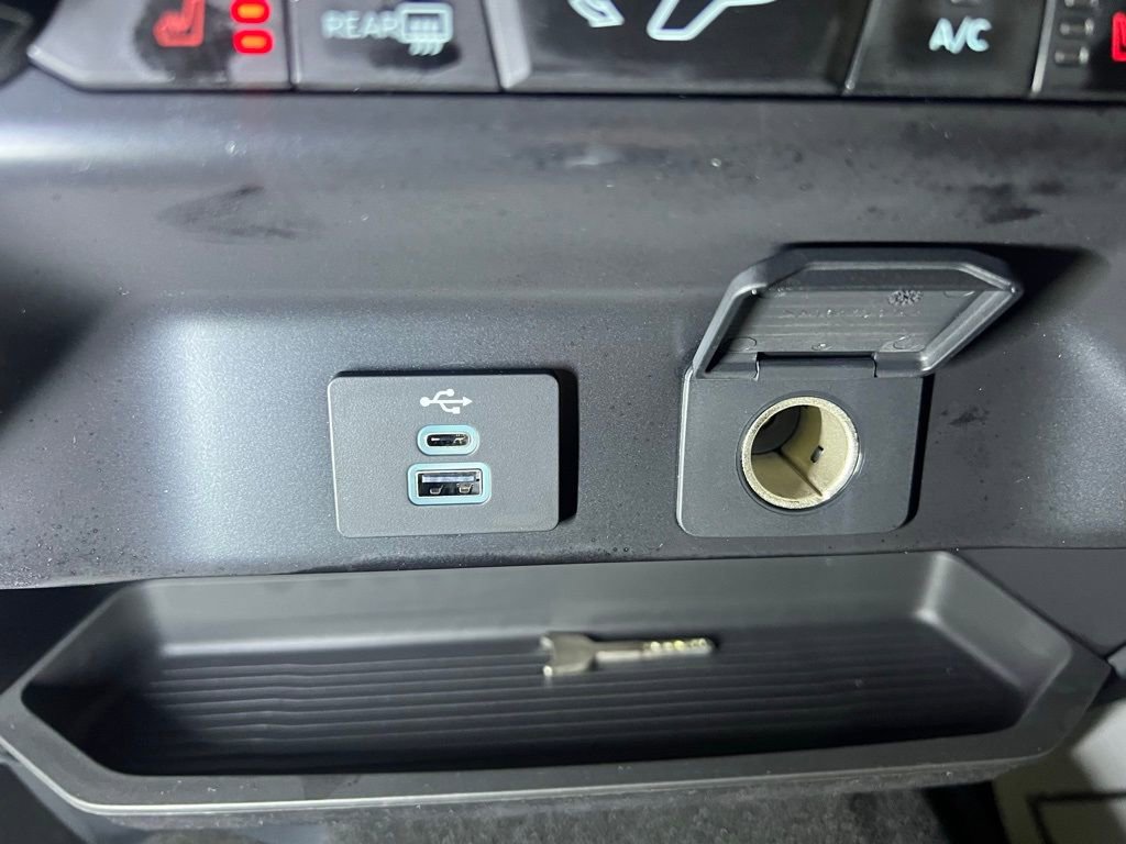 New 2026 Ford F250 XLT w/ XLT Premium Package image 39