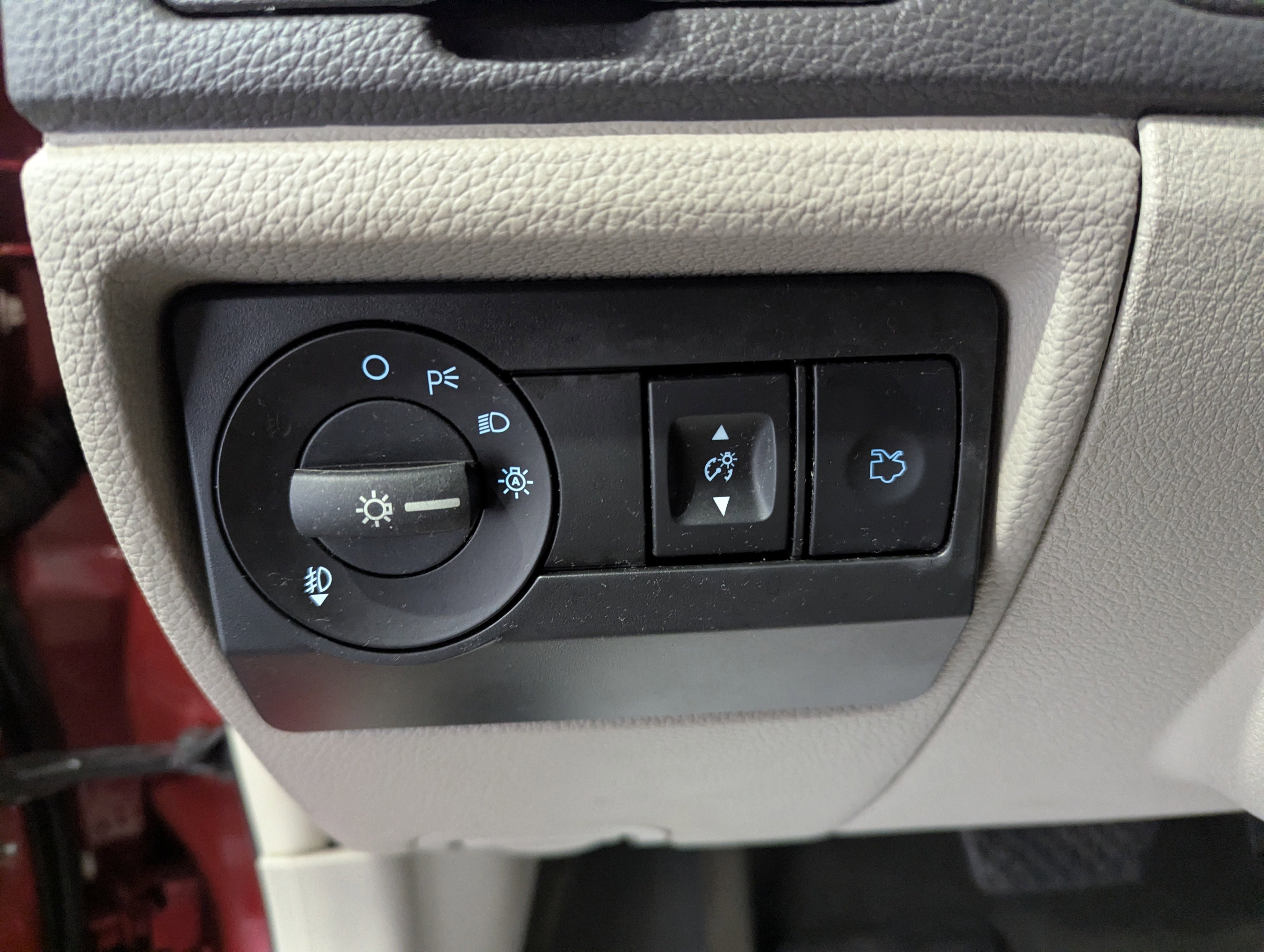 Used 2011 Ford Fusion SEL FWD image 21