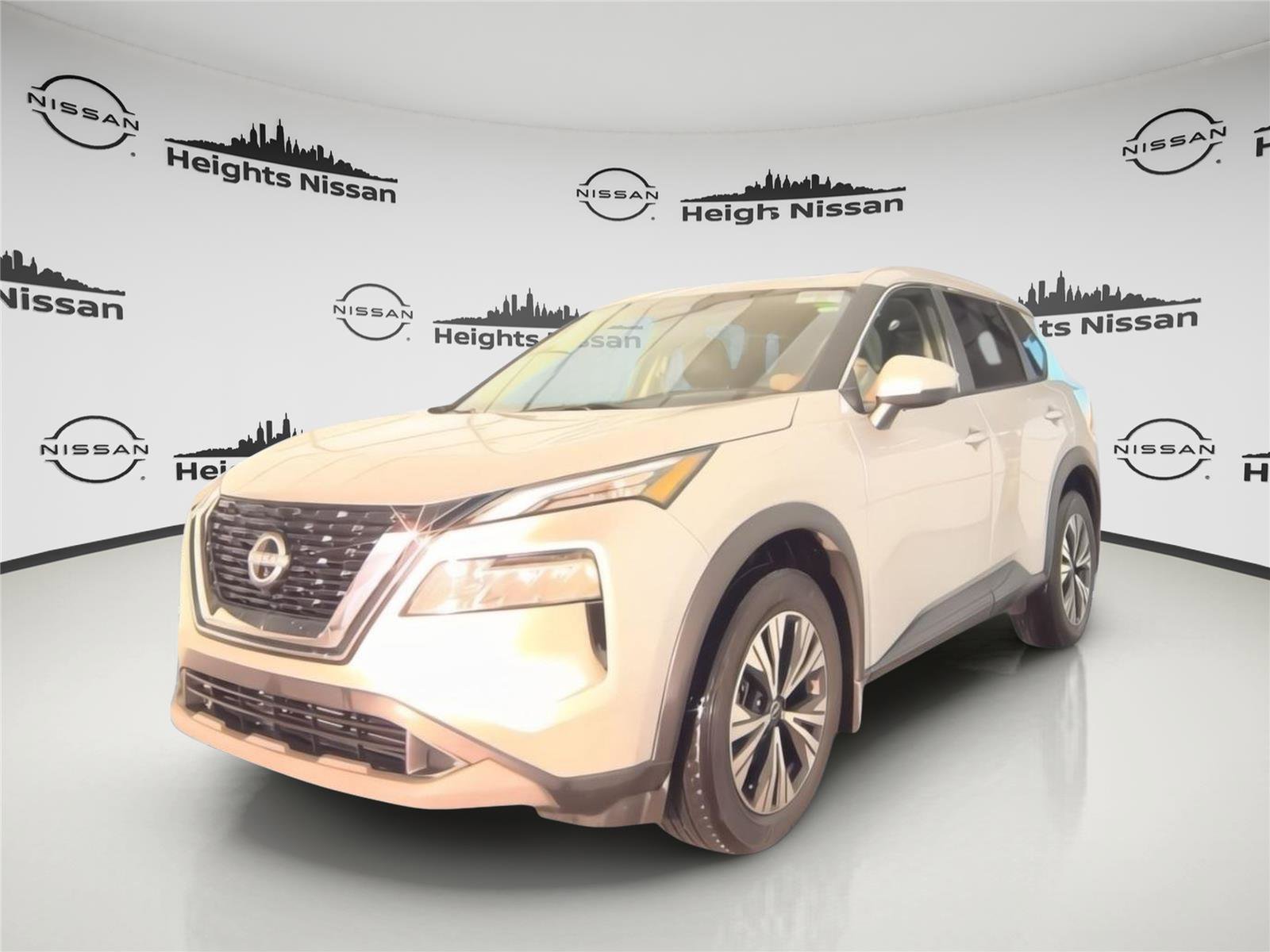 Used 2023 Nissan Rogue SV w/ SV Premium Package image 5