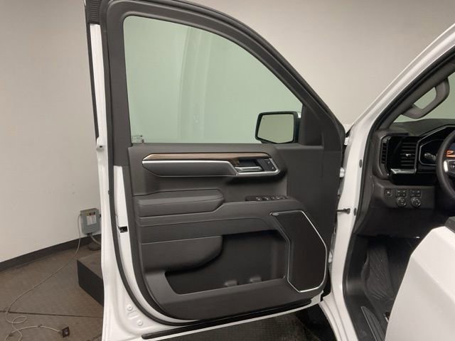New 2026 Chevrolet Silverado 1500 LT w/ All Star Edition Plus image 9