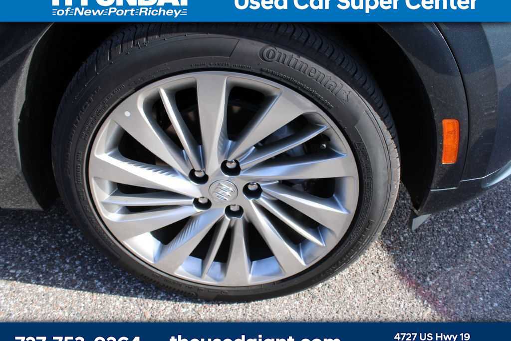 Used 2026 Buick Envision Avenir image 5