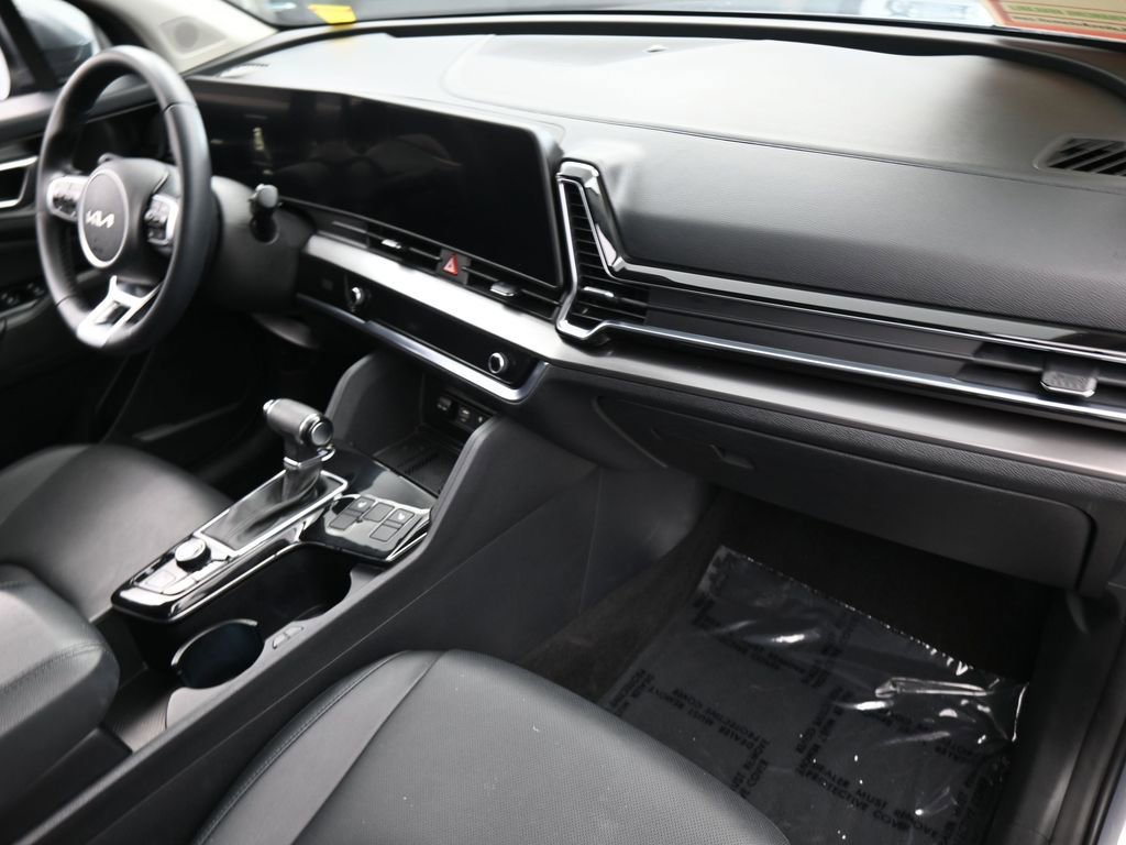 Used 2024 Kia Sportage EX image 45