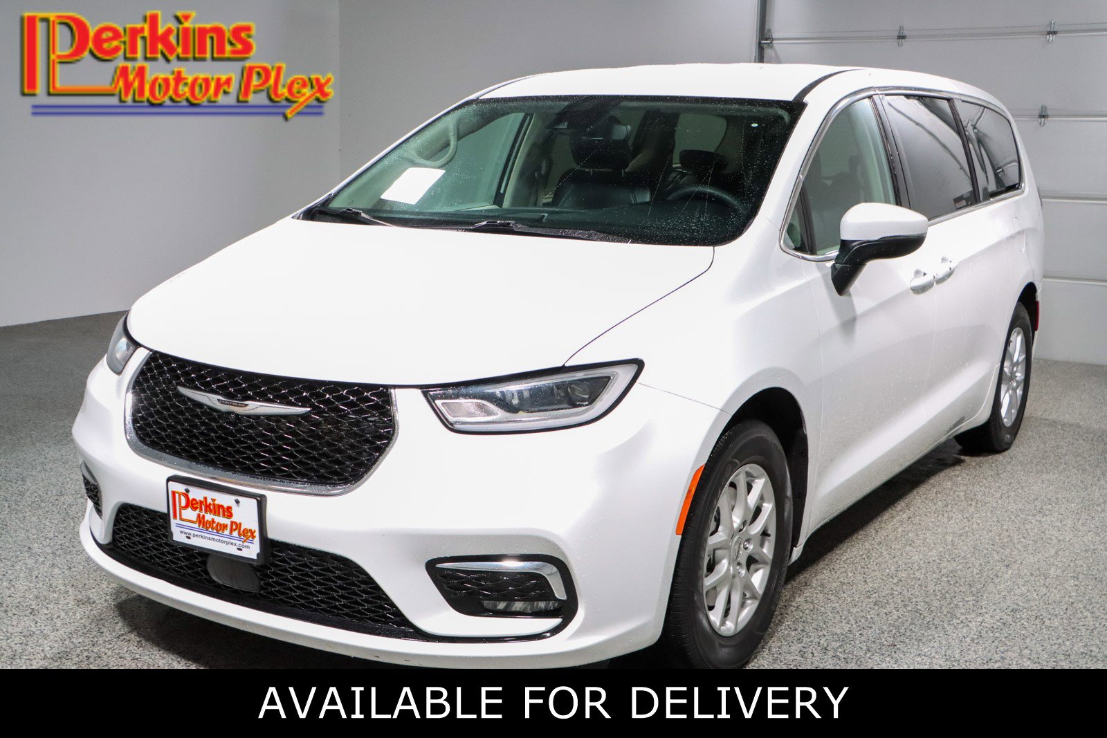 Used 2023 Chrysler Pacifica Touring-L