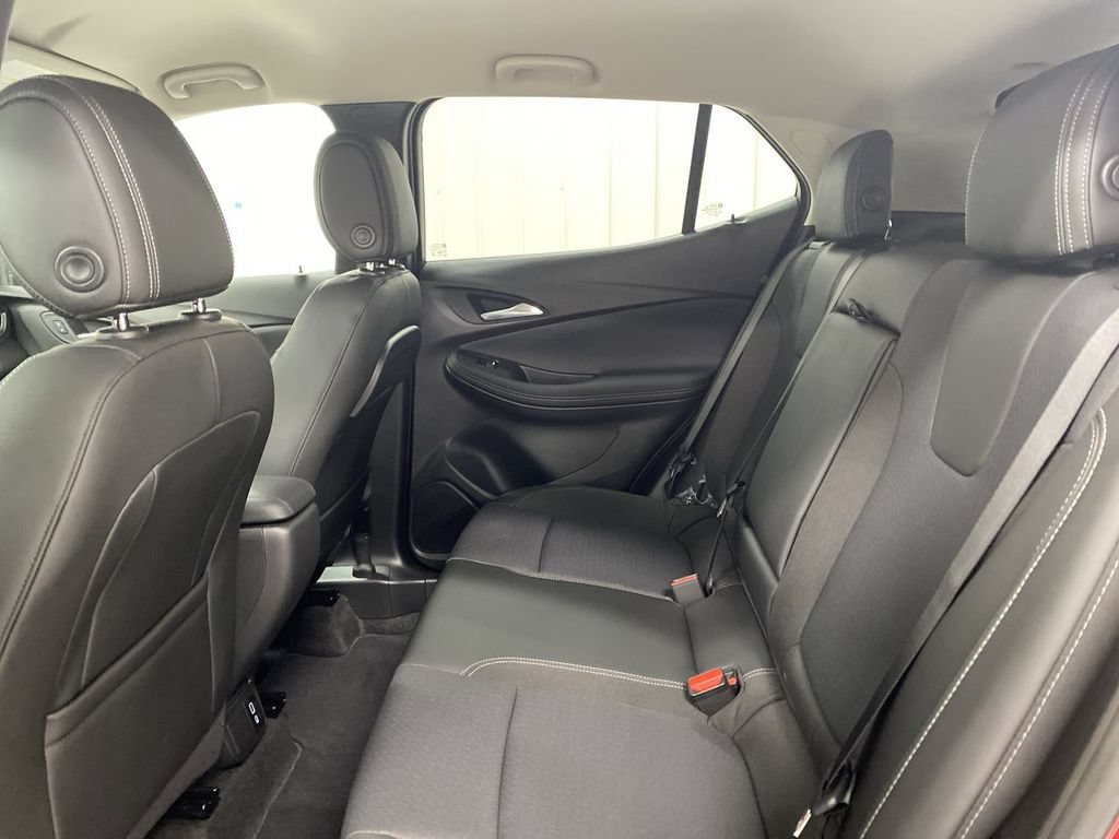 Used 2021 Buick Encore GX Select w/ Sport Touring Package FWD image 19