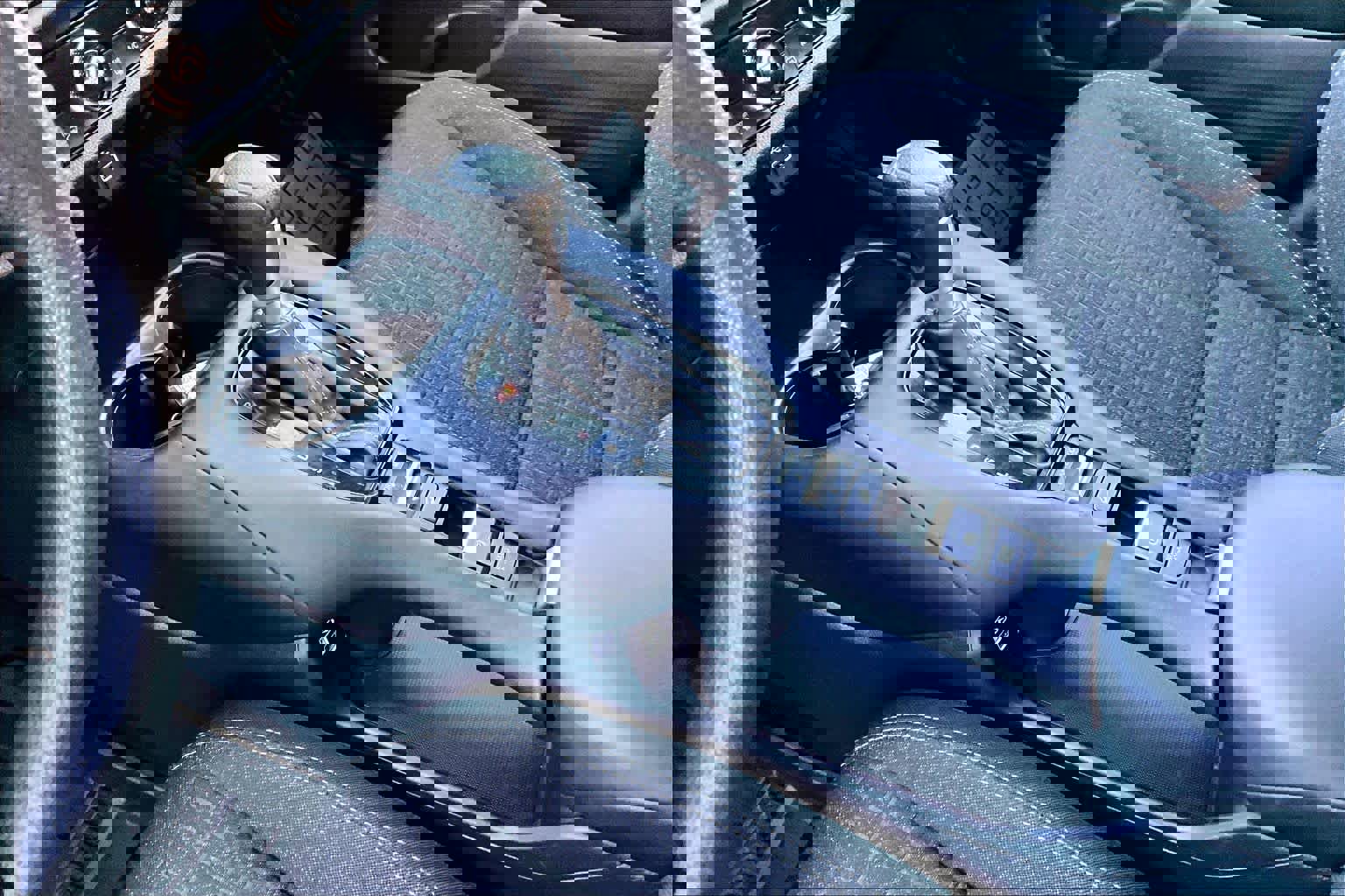 Used 2023 Honda HR-V LX image 15