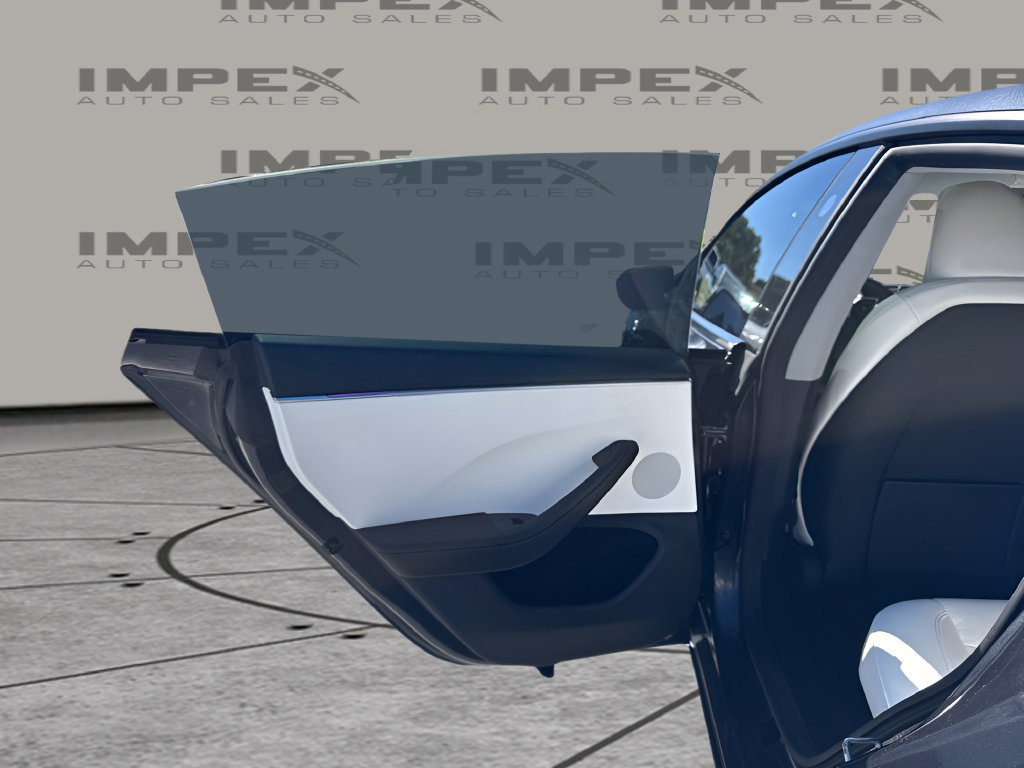 Used 2025 Tesla Model 3 Long Range RWD image 26