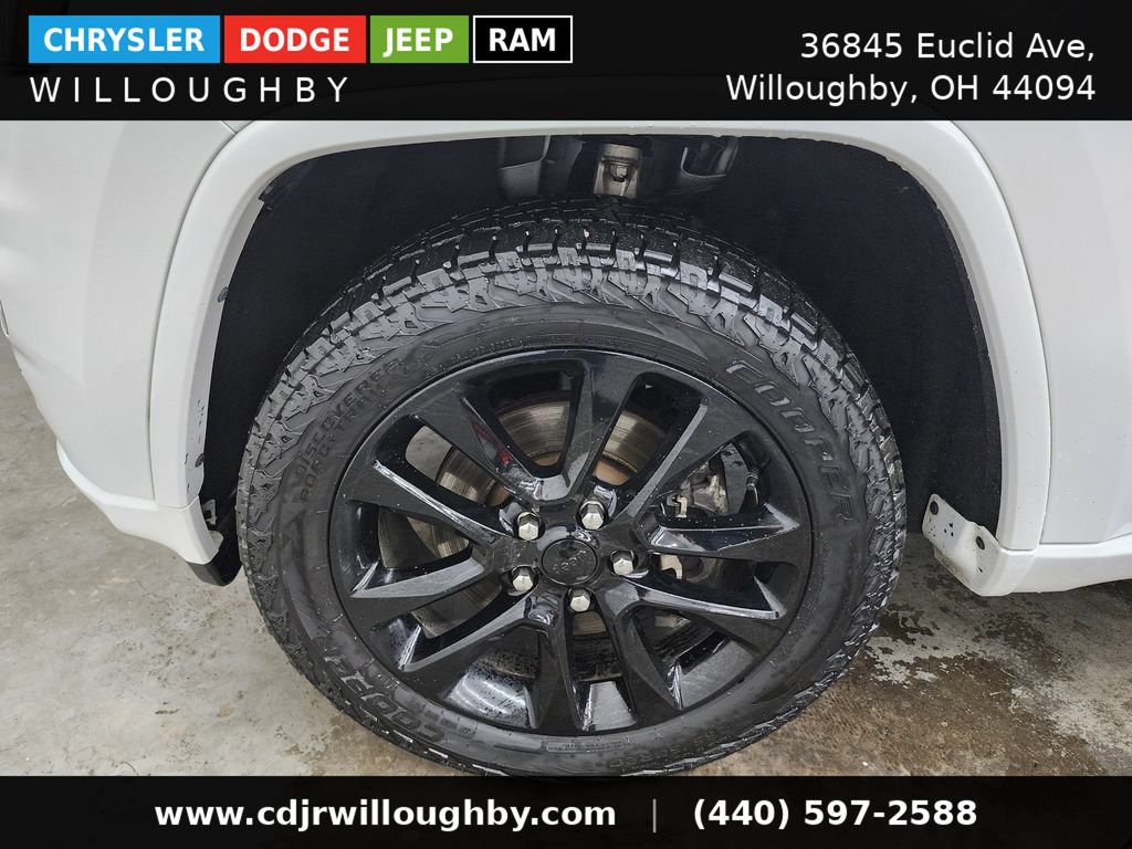 Used 2021 Jeep Grand Cherokee Laredo X AWD/4WD image 39