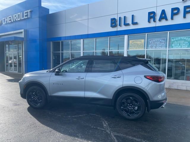 New 2026 Chevrolet Blazer LT w/ Midnight/Sport Edition AWD/4WD image 2