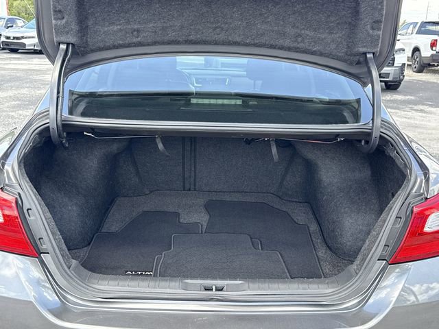 Used 2016 Nissan Altima 2.5 SL w/ 2.5 Technology Package FWD image 16