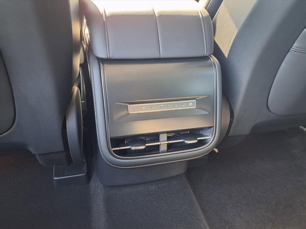 New 2026 Lincoln Nautilus Premier w/ Jet Appearance Package image 10