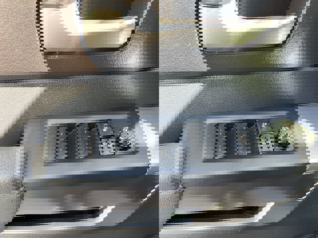 Used 2023 Toyota Tundra SR5 w/ TRD Off-Road Package image 15