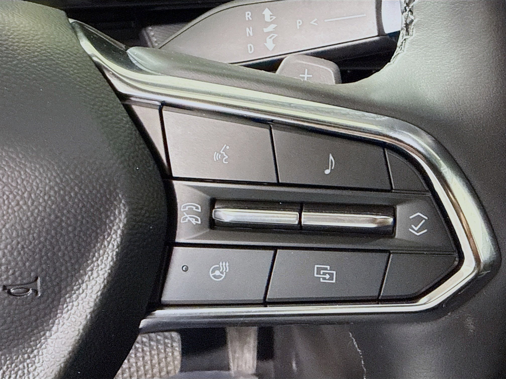 Used 2026 Chevrolet Equinox LT image 15