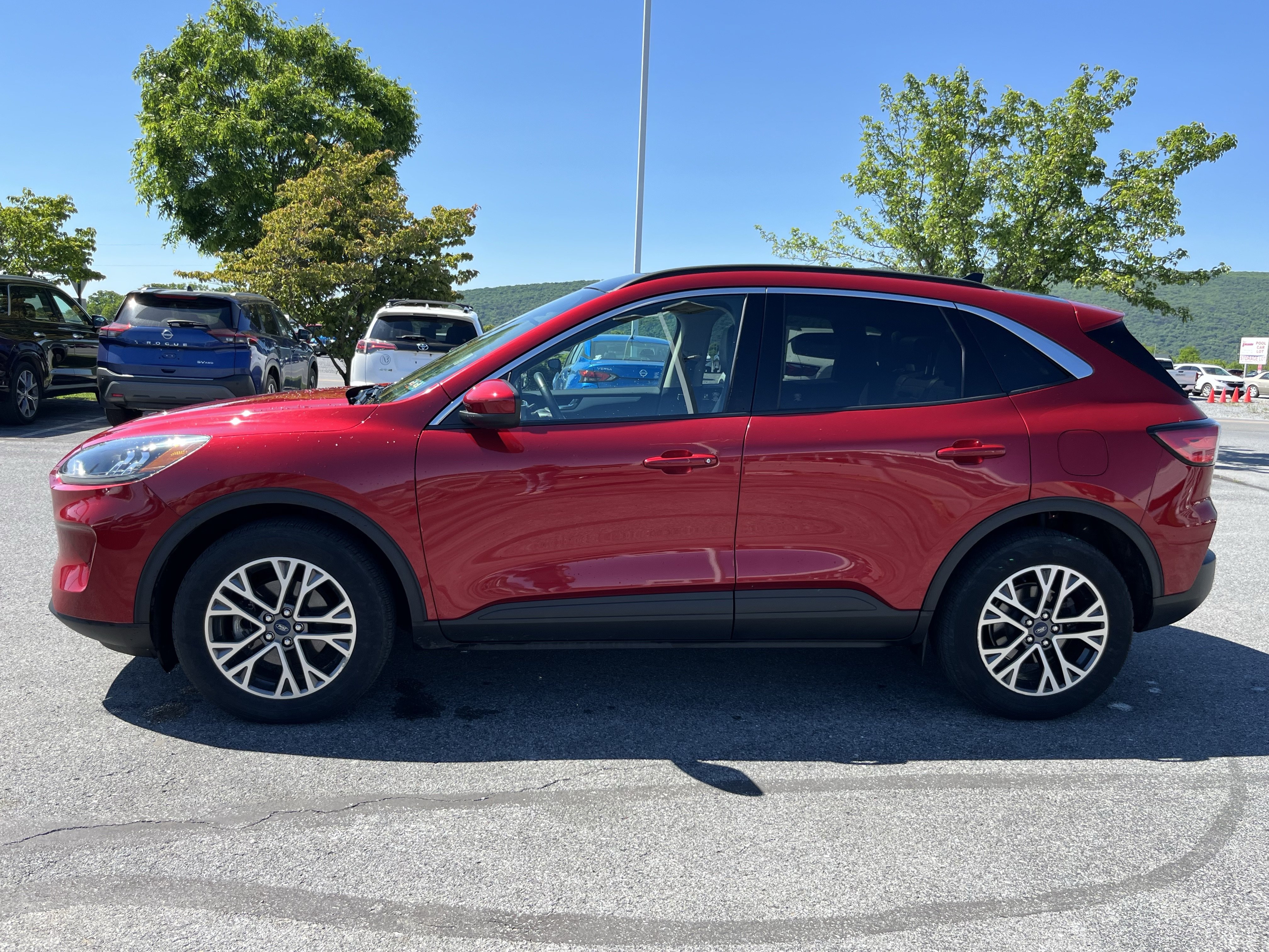 Used 2020 Ford Escape SEL AWD/4WD image 10