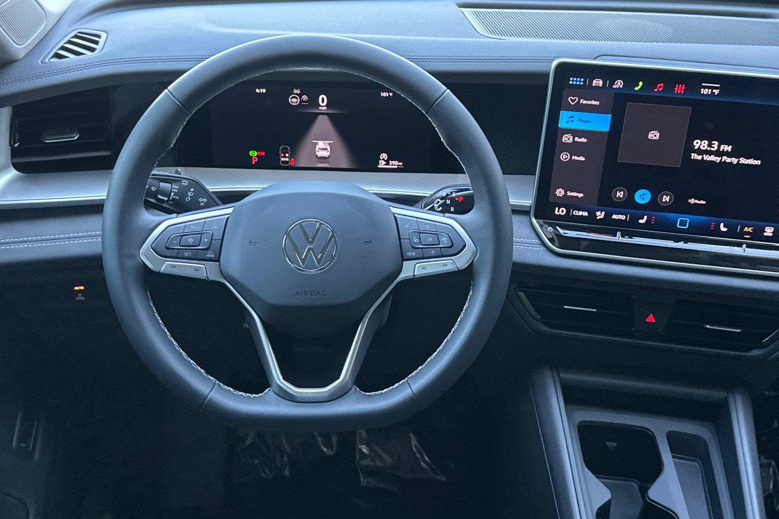 New 2026 Volkswagen Tiguan SE FWD image 14