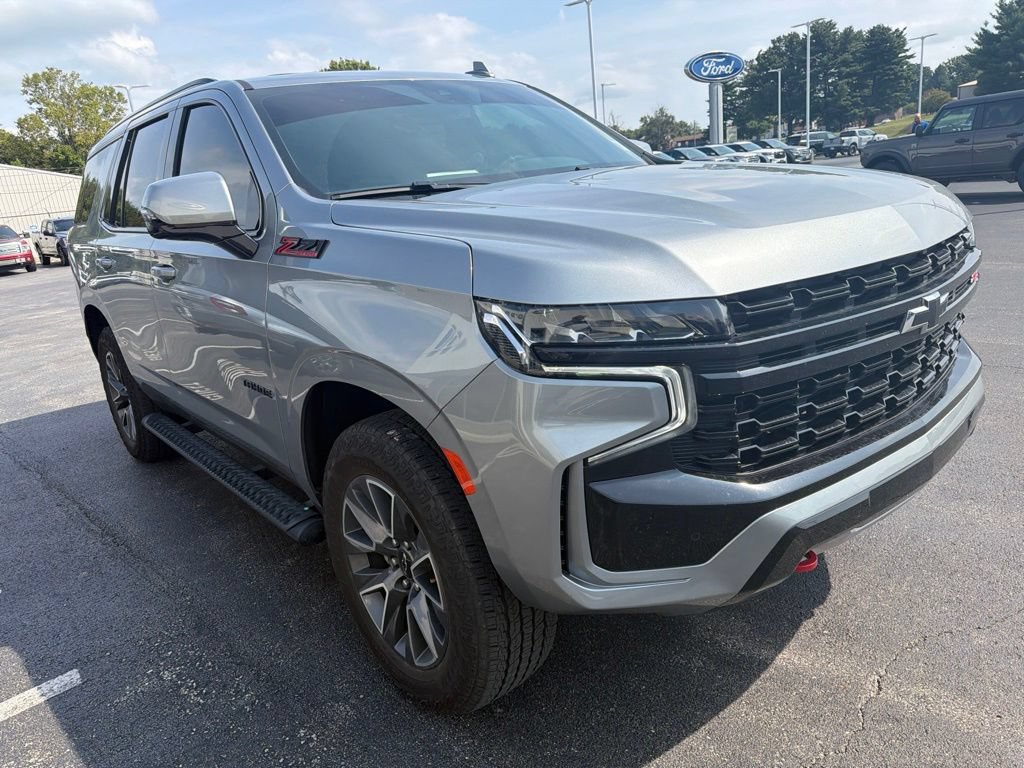 Used 2024 Chevrolet Tahoe Z71 w/ Luxury Package AWD/4WD image 6