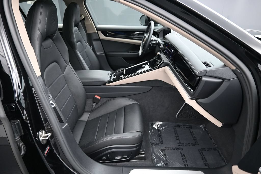 Certified 2025 Porsche Panamera 4 AWD/4WD image 27