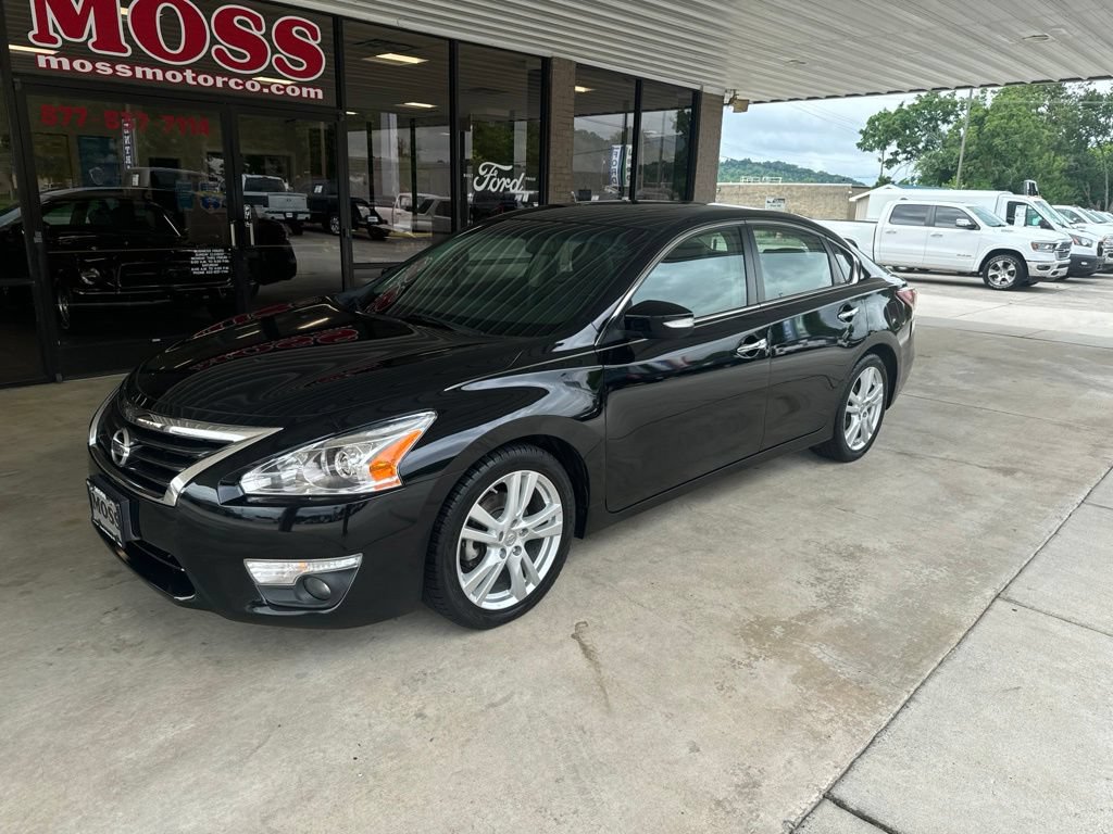 Used 2013 Nissan Altima 3.5 SL FWD image 1