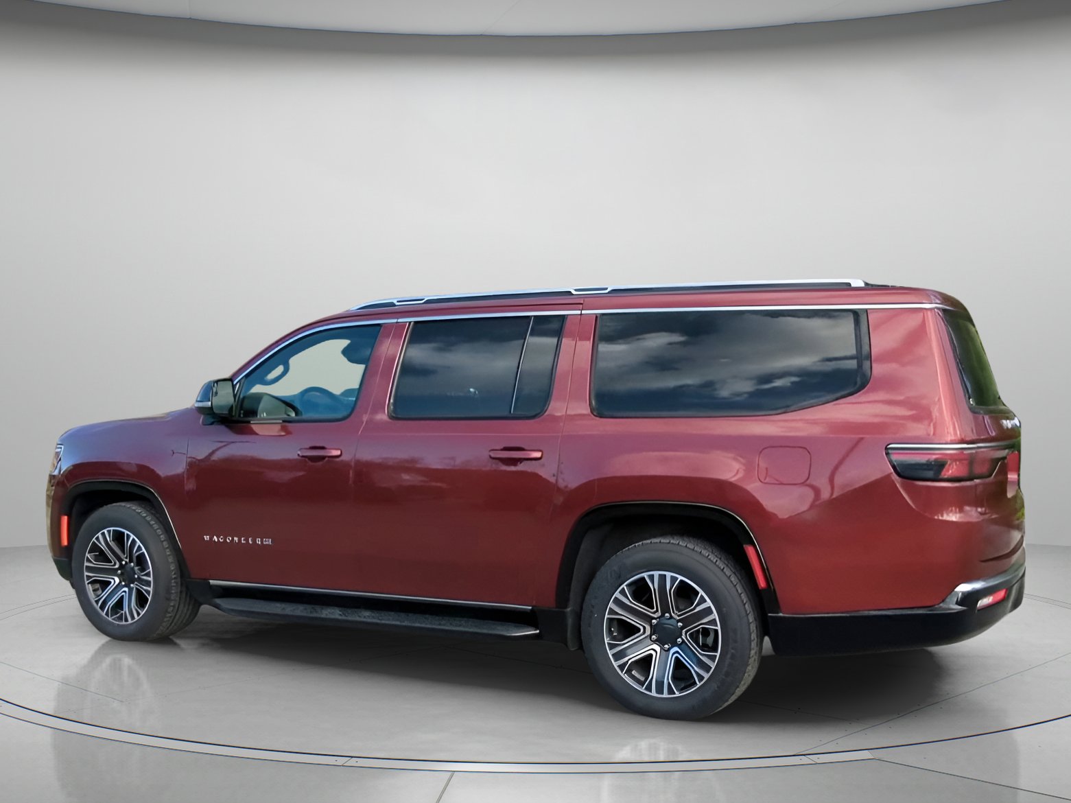 Used 2024 Jeep Wagoneer L Series II w/ Flexible Seating Group AWD/4WD image 19