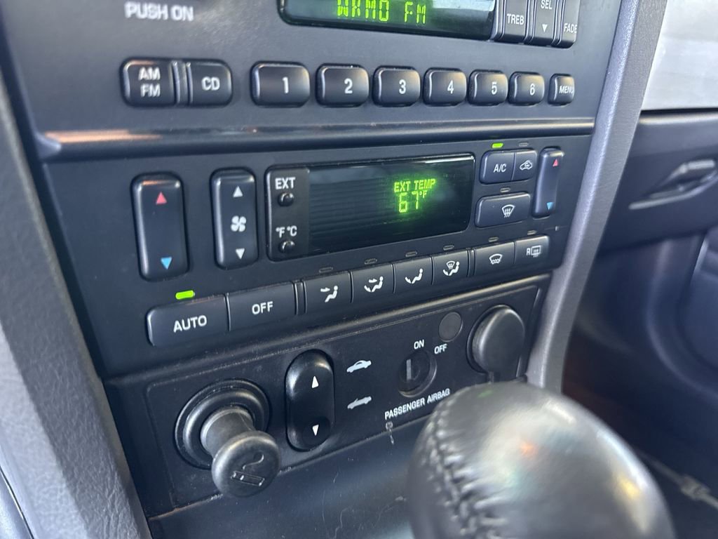 Used 2002 Ford Thunderbird RWD image 17