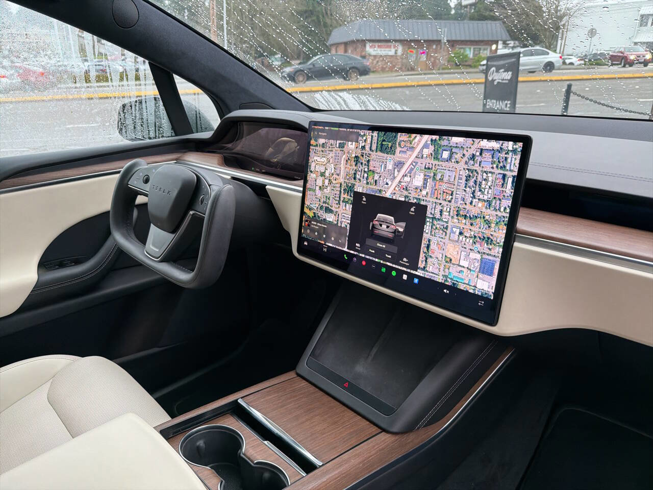 Used 2022 Tesla Model X image 19