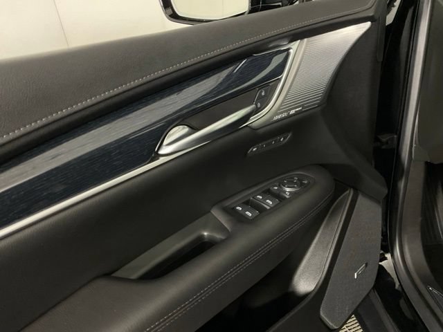 Used 2024 Cadillac XT5 Premium Luxury w/ Technology Package FWD image 24